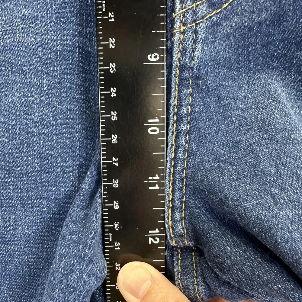 Levi's Signature 10 (30) Straight Leg High Waist Jeans - Picture 6 of 13